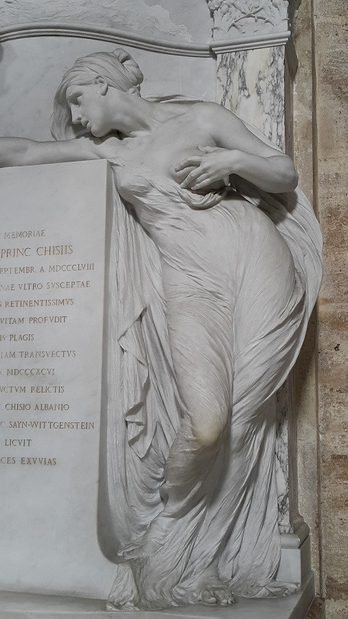 The Agostino Chigi monument, Santa Maria del Popolo, Rome. Photo: www.jessicagroenendijk.com